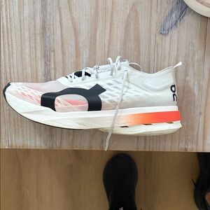 On cloud boom strike Running White and Coral Athletic Shoe